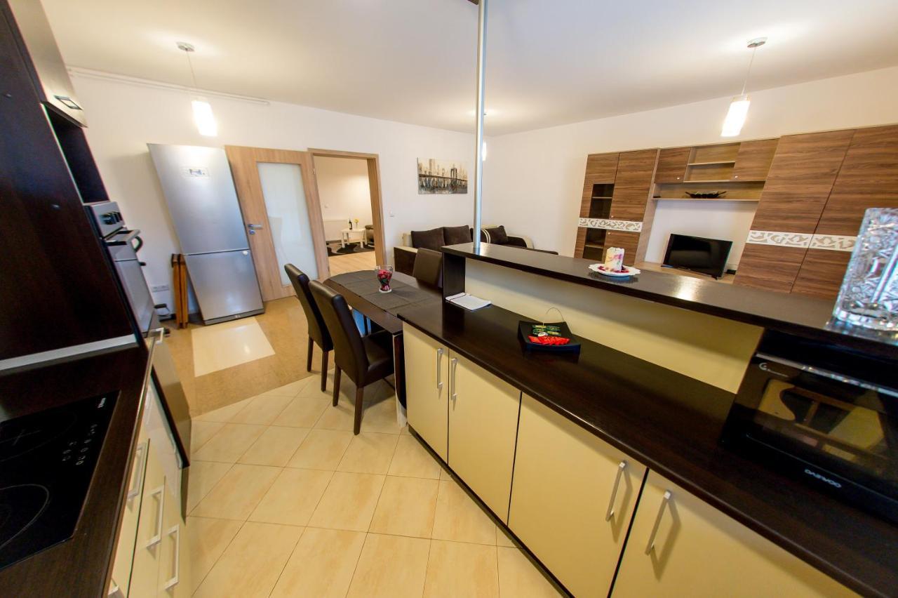 Terezianum Apartments, Free Parking Sibiu Exterior photo